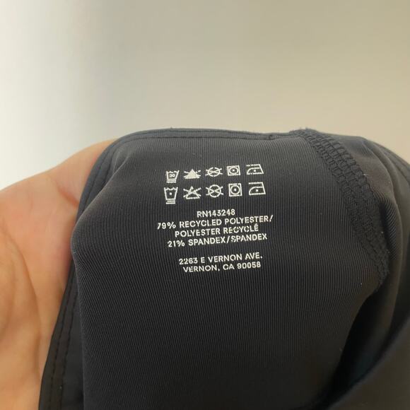 Reformation Ecomove High Rise Cropped Legging in Black Size Medium - Picture 5 of 6